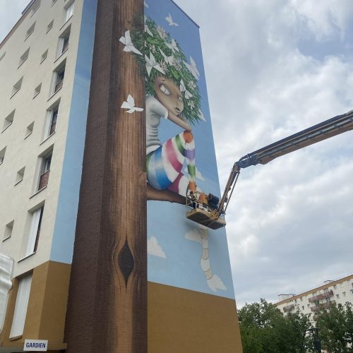 OEUVRE-ART-GEANTE-PLATEAU_IDFHABITAT